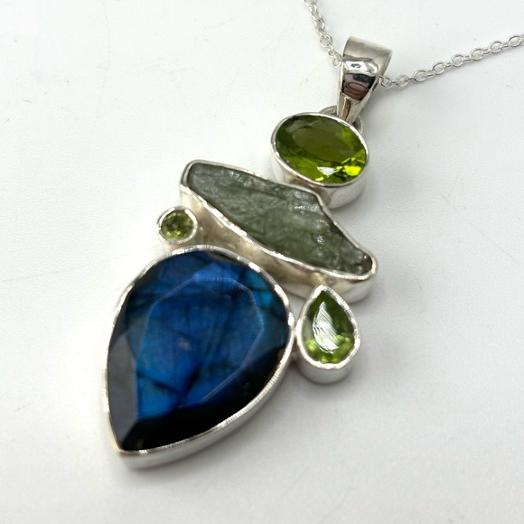 Labradorite and Multi Stone Pendant Necklace - Picture 3 of 6